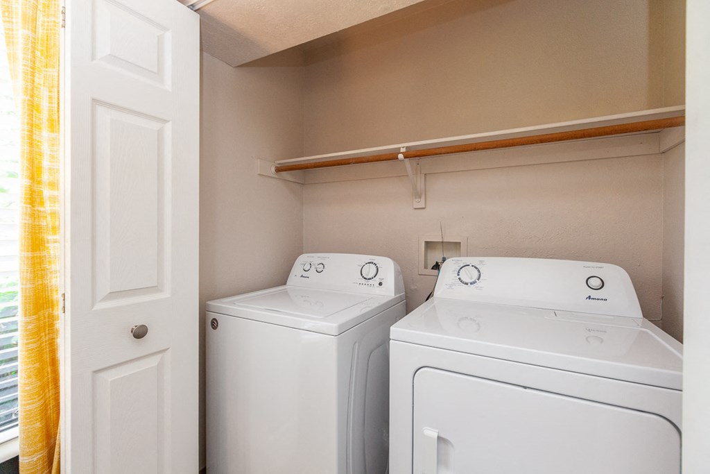 Washer And Dryer In Unit at The Reserve At Barry Apartments, Kansas City, MO
