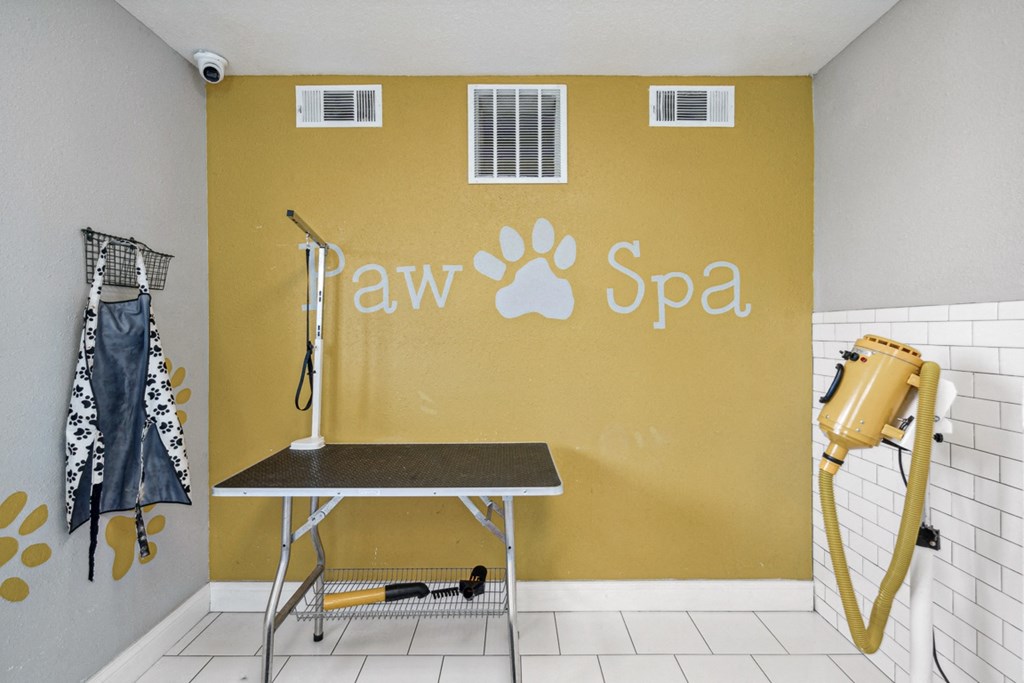 Pet Spa at The Reserve At Barry Apartments, Kansas City, Missouri