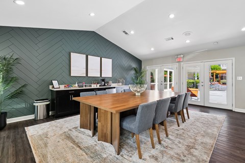 Common Area at Palmetto Place Apartments
