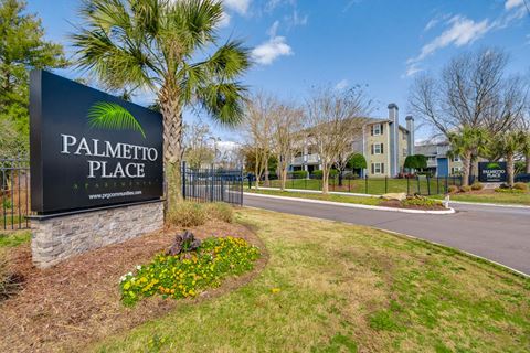 Elegant Entry Signage at Palmetto Place Apartments, Taylors, 29687