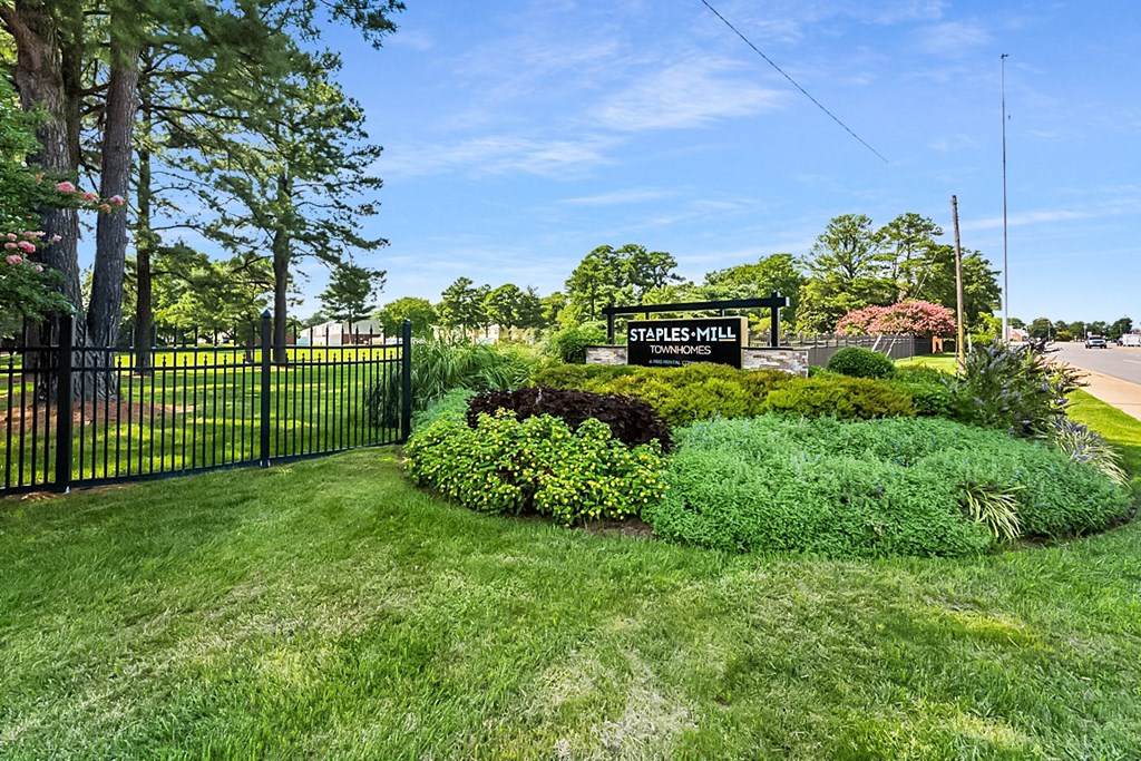 Elegant Entry Signage at Staples Mill Townhomes, Richmond, Virginia