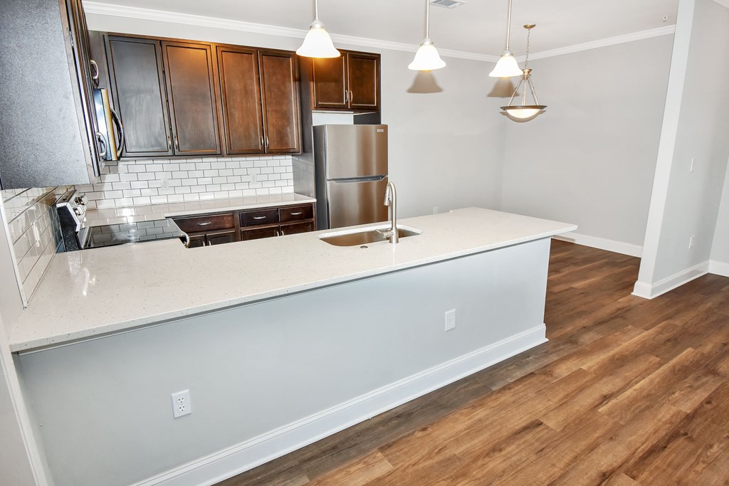 Riverstone Kitchen with Quartz