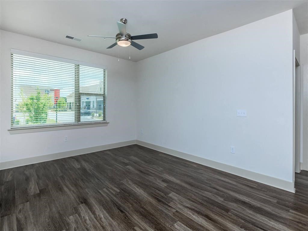 Berewick Pointe Hardwood Flooring in Charlotte, NC Apartments
