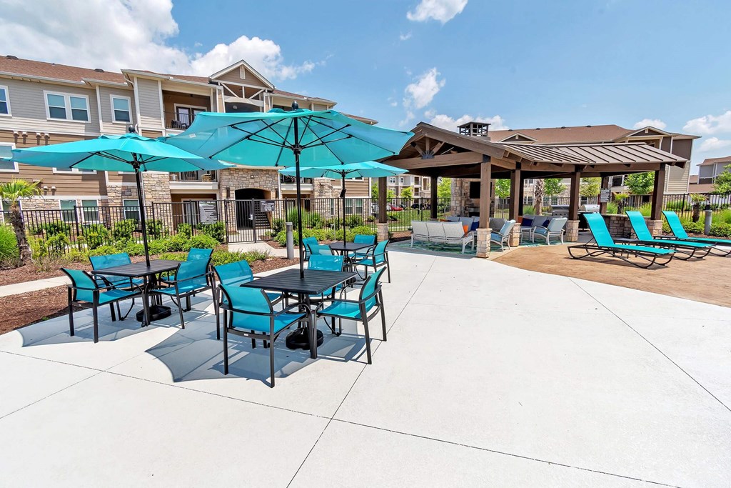 the patio at the reserve at riverdale apartments in riverdale, nj