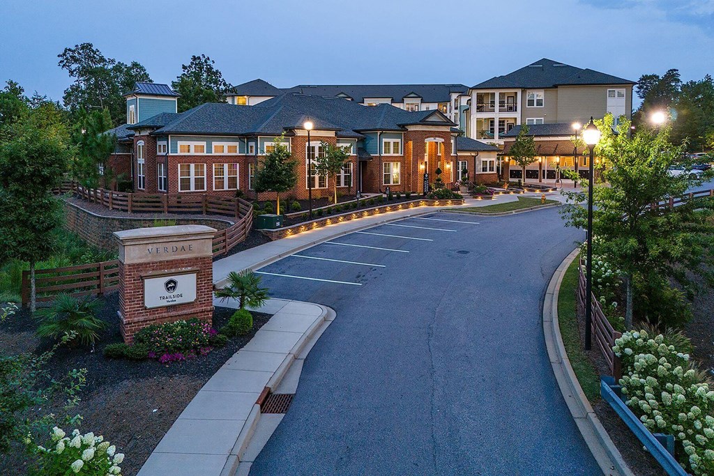 clubhouse in from of street