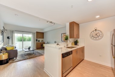 1440 Gordon Street 1 Bed Apartment for Rent - Photo Gallery 1