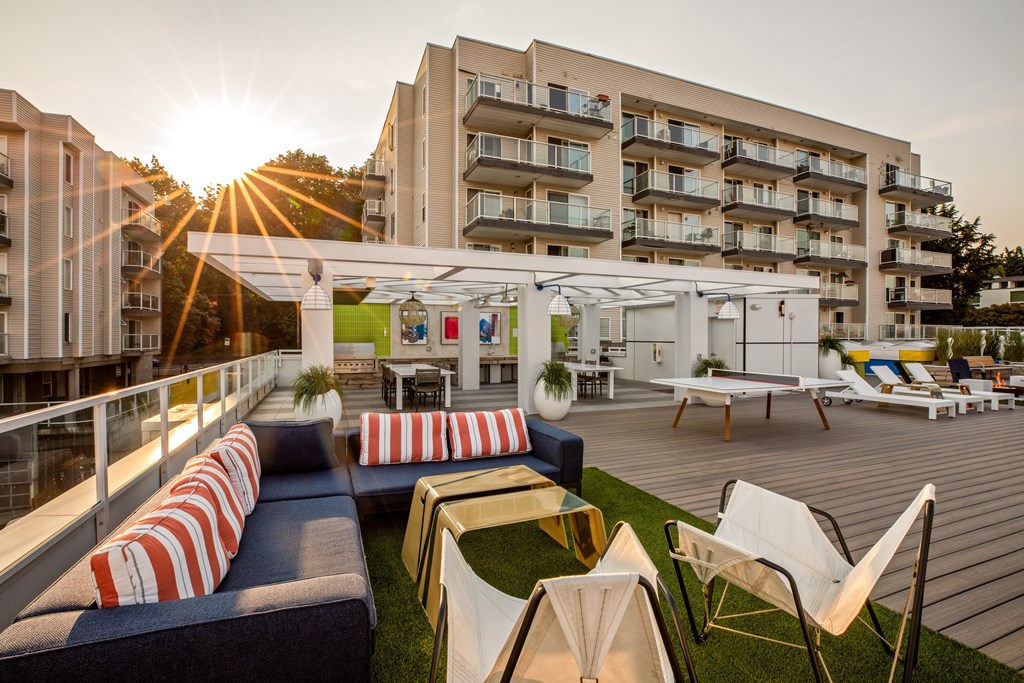 Rooftop Patio With Chairs at The Summit at Lake Union, Seattle, WA, 98109