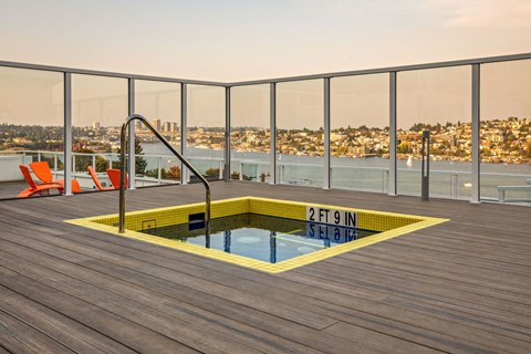 Hot Tub at The Summit at Lake Union, Seattle