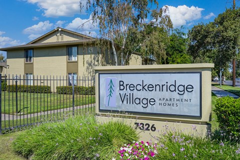 Monument sign for Breckenridge village apartments