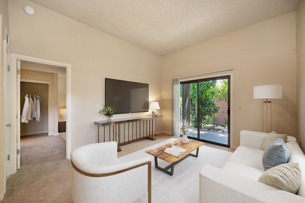 Living Room With TV at Fountains of Fair Oaks, Fair Oaks, CA