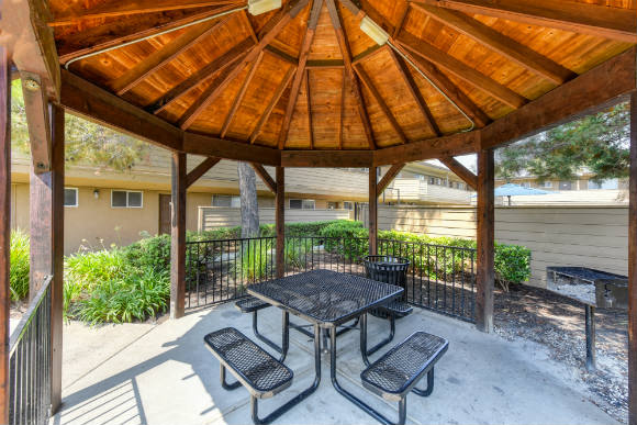 Outdoor Picnic Area in Gazebo and Table  at Olympus Park Apartments, Roseville, 95661