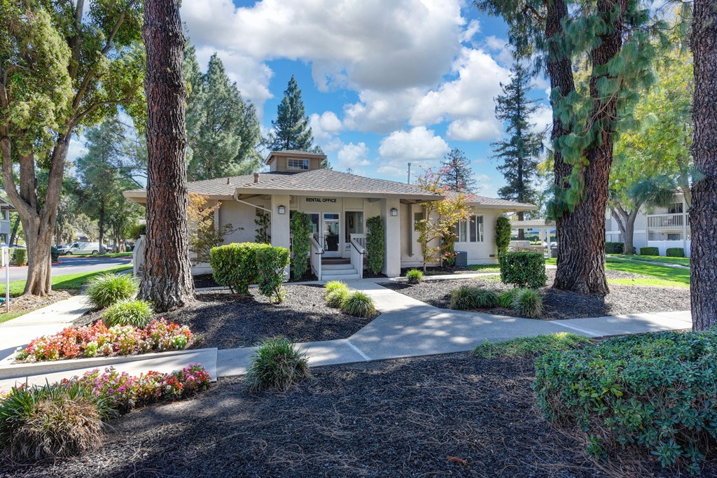 the enclave at homecoming terra vista entrance at Renaissance Park Apartments, Davis