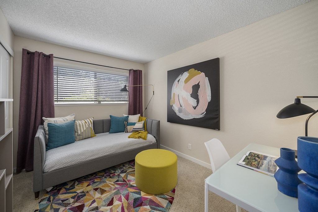 Bedroom With Desk at Silverstone Apartments, Davis, CA