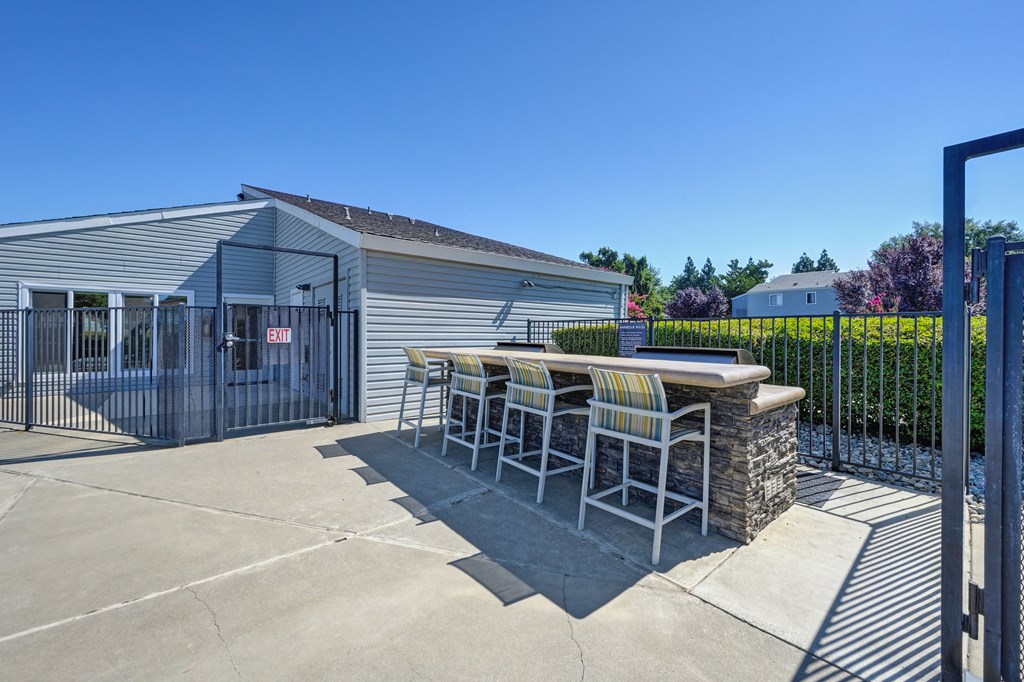 Gas BBQ Grilling Area at Silverstone Apartments, Davis, CA, 95618