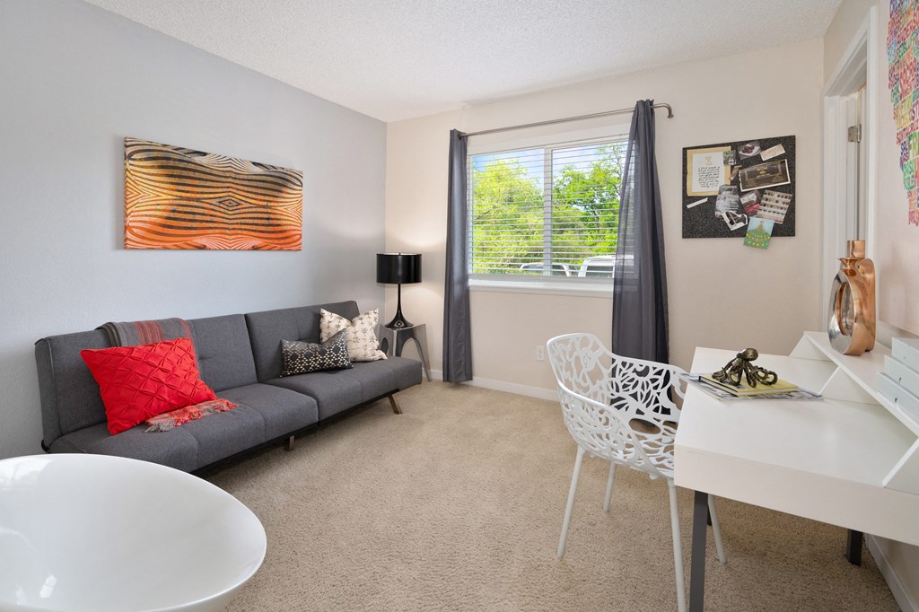 Decorated Living Room With Natural Light at Hidden Oaks Apartments, Citrus Heights, CA