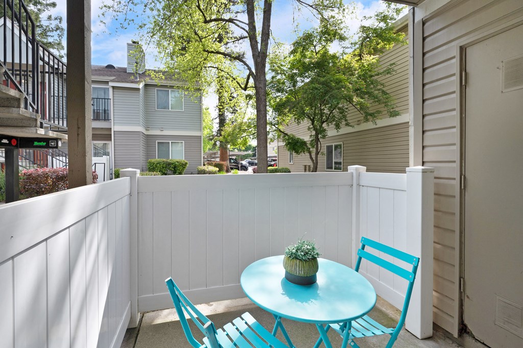 Independent Patio at Hidden Oaks Apartments, California
