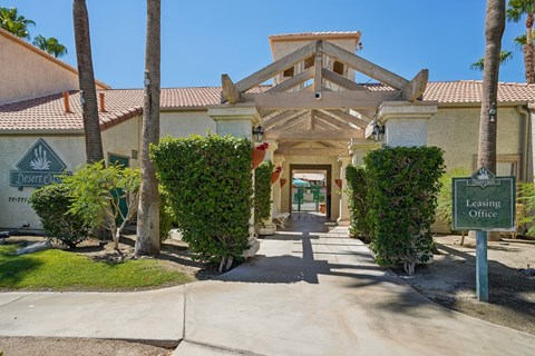leasing office at the lofts at landing place apartments ca