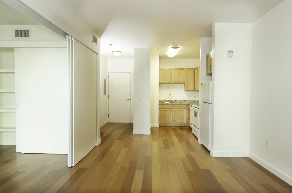 commons living and kitchen