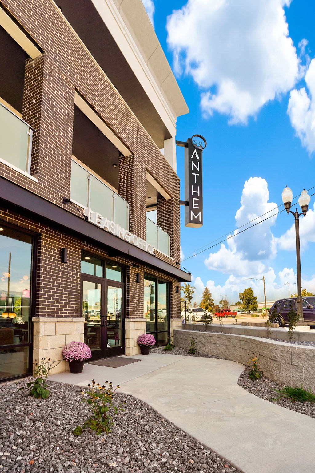 the building where the hotel is located