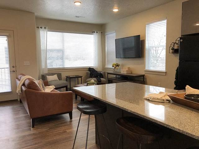 Majestic Properties At Midvale Station Apartments