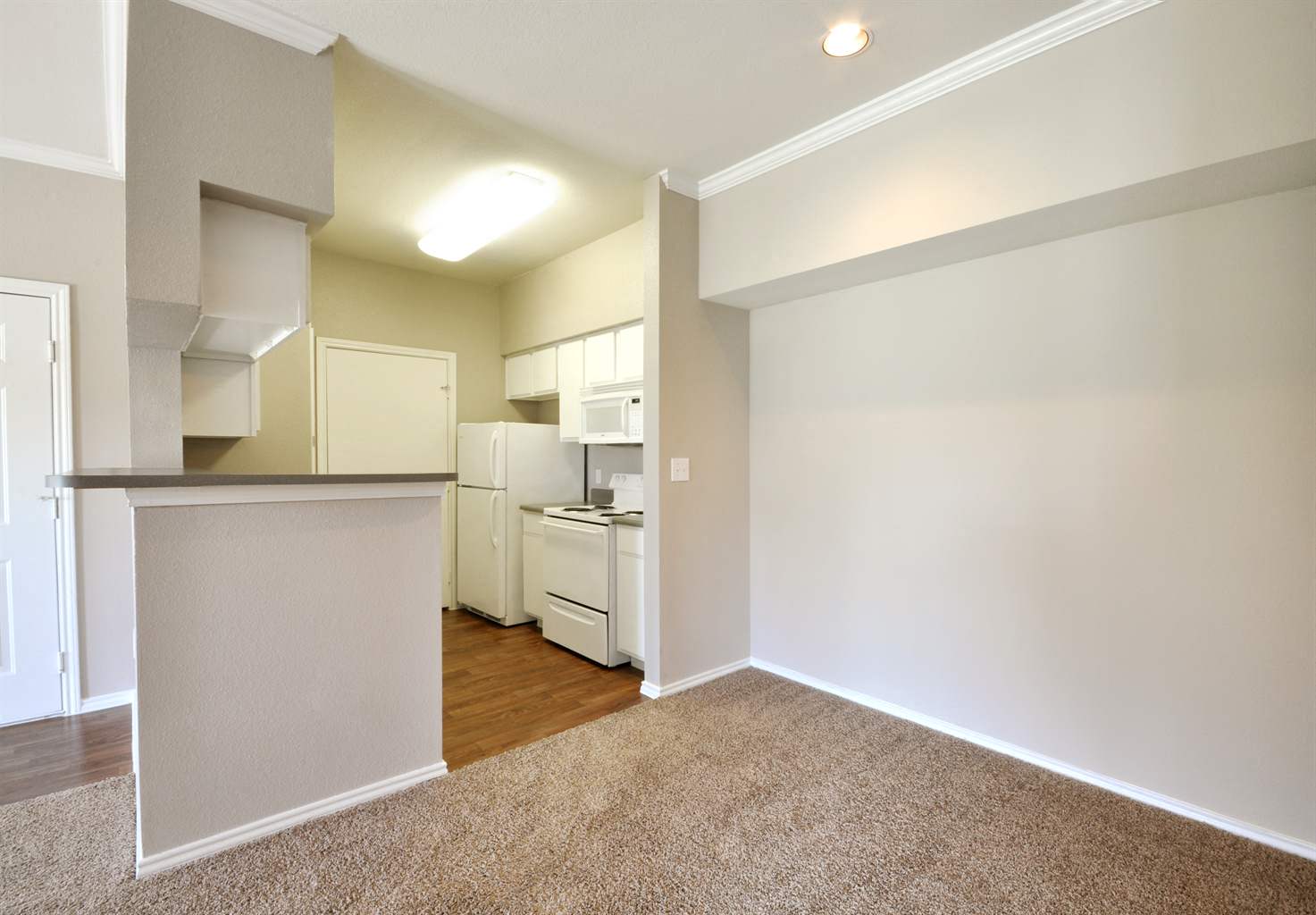 New Counter Tops and Cabinets at Stoneleigh on Cartwright Apartments, J Street Property Services, Mesquite,Texas
