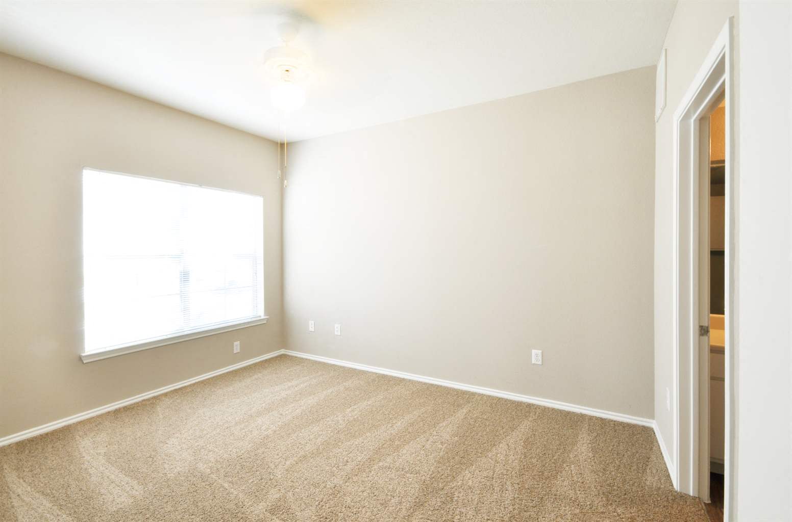 Modern Yet Classic Design at Stoneleigh on Cartwright Apartments, J Street Property Services, Mesquite, TX