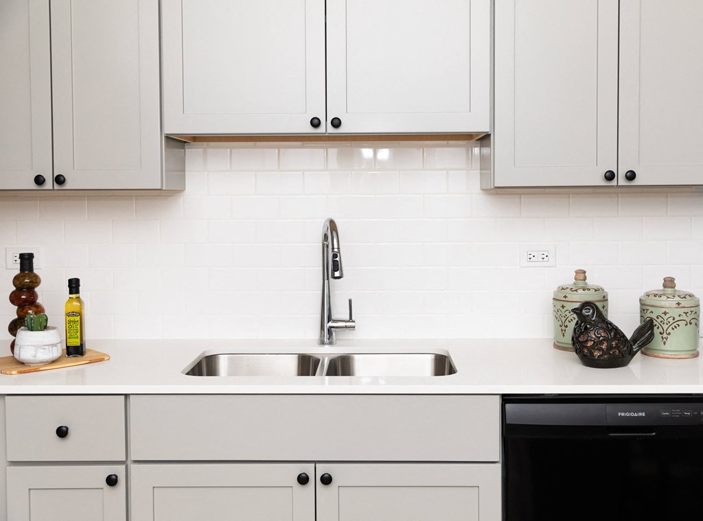 Kitchen With Custom Cabinetry at Winfield Station Apartments, J Street Property Services, Illinois, 60190