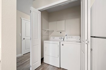 Regency Full Size Washer and Dryer - Photo Gallery 14