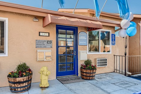 The Leasing Office Exterior at Vista Flores Apartments