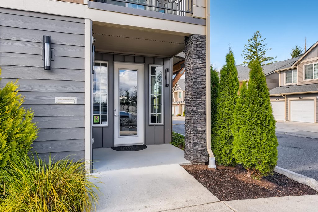 The Exterior of our Leasing Office at 5100 Summit Apartments