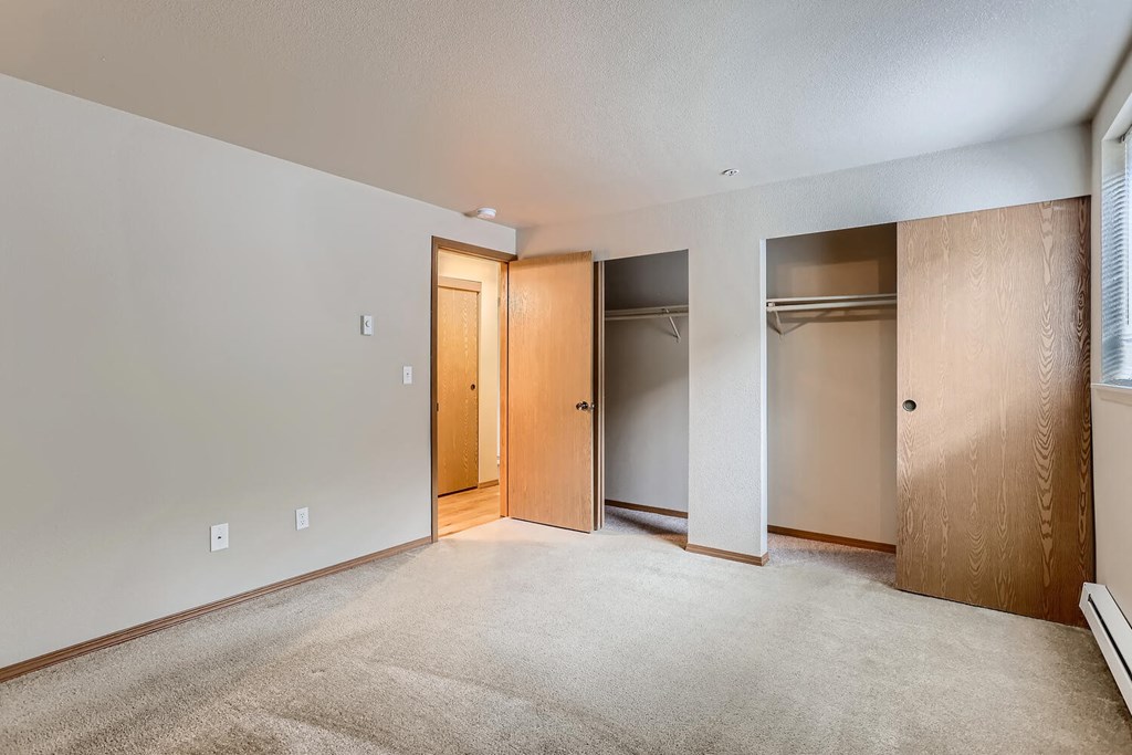 A Classic Bedroom at Ladera Apartments