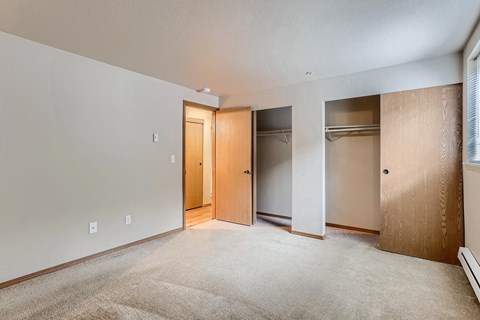 A Classic Bedroom at Ladera Apartments