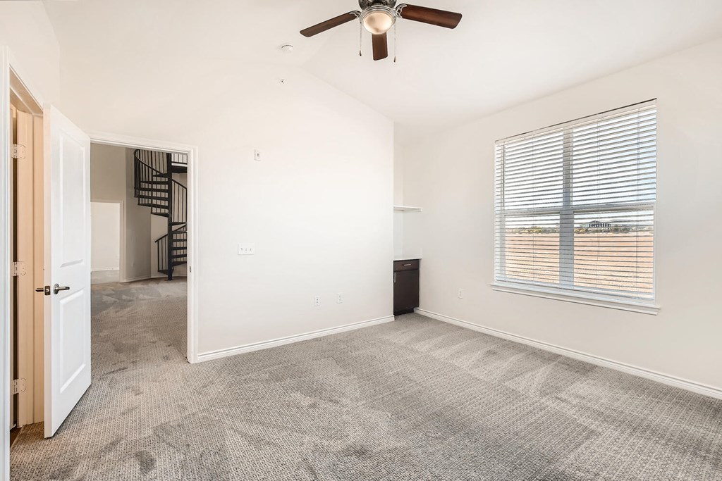 Bedroom at Fox Run Lofts Apartments