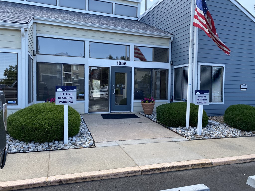Our Leasing Office at Horizon East Apartments in Aurora, Colorado