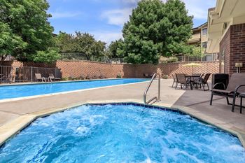 Hot tub at The Buttes Apartments Loveland, CO
