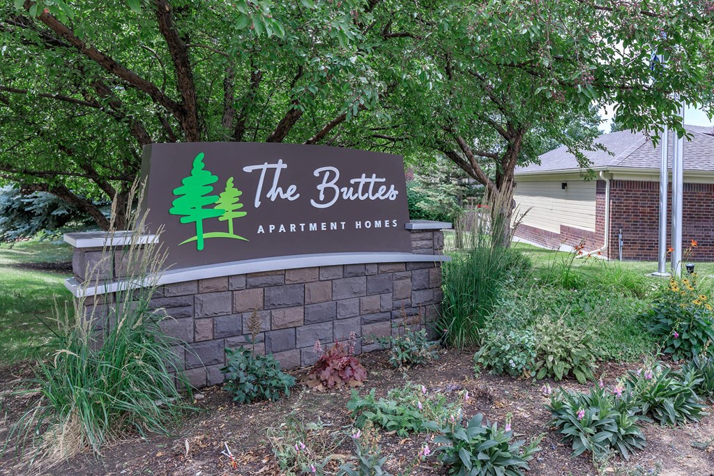 Monument Sign at The Buttes Apartments, Colorado, 80537
