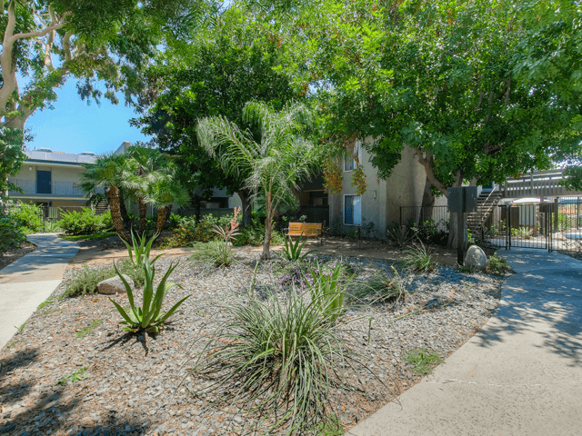 Courtyard Garden at Twenty 2 Eleven Apartment Homes, CA, 91306