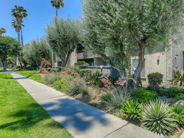 Beautiful Walking Trails at Twenty 2 Eleven Apartment Homes, Canoga Park, CA