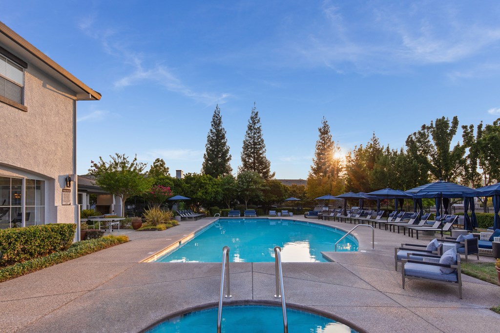 Resort style pool at Ascent at the Galleria in Roseville, California
