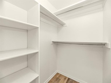 110 East Greenway Parkway 1-3 Beds Apartment for Rent - Photo Gallery 21