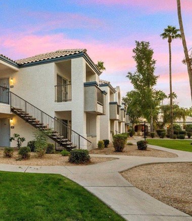 110 East Greenway Parkway 1-3 Beds Apartment for Rent - Photo Gallery 16