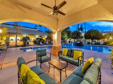 110 East Greenway Parkway 1-3 Beds Apartment for Rent - Photo Gallery 14