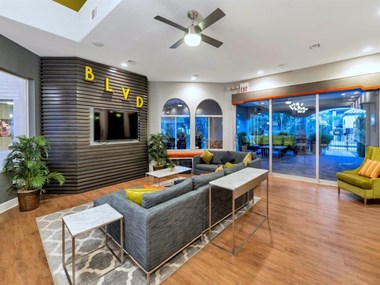 110 East Greenway Parkway 1-3 Beds Apartment for Rent - Photo Gallery 5