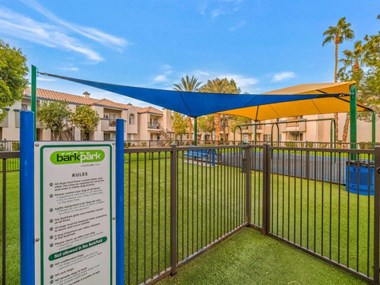 110 East Greenway Parkway 1-3 Beds Apartment for Rent - Photo Gallery 2