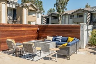 Spa Fire Pit and Lounge at the Summit Apartment Homes - Photo Gallery 3