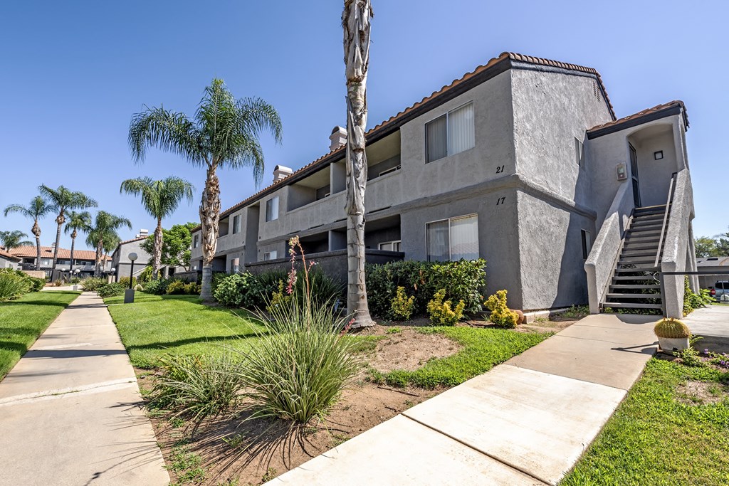 Green space at Poolside at Sedona Apartment Homes in Moreno Valley, CA 92553
