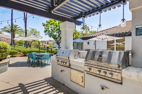 Upgraded BBQ Area at The Hills at Quail Run in Riverside, California