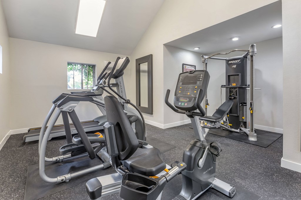 the gym at the preserve apartments