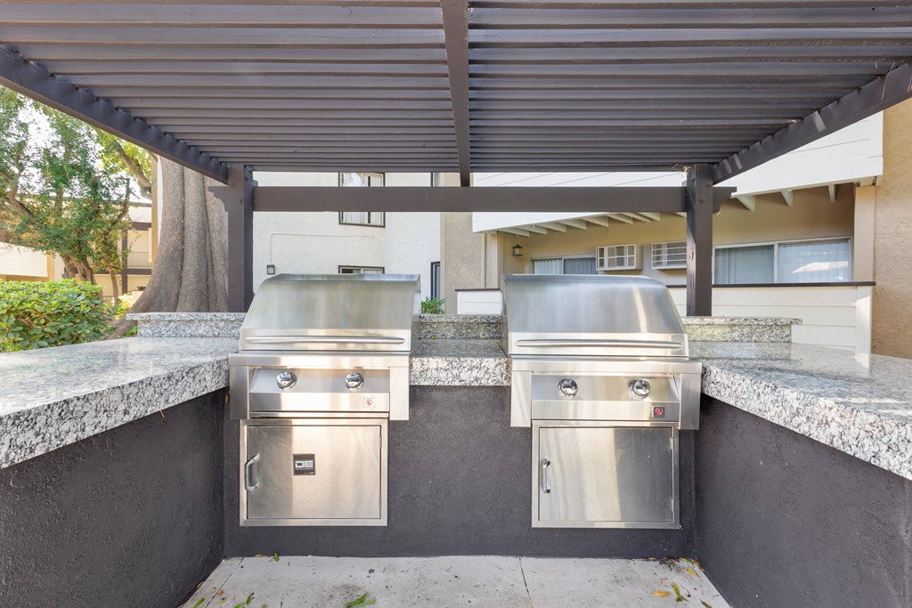 Savoring the flavors of Chatsworth Pointe Grill – where every bite is a journey through culinary delight