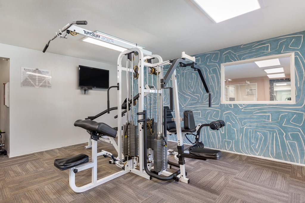 Chatsworth Pointe's state-of-the-art gym